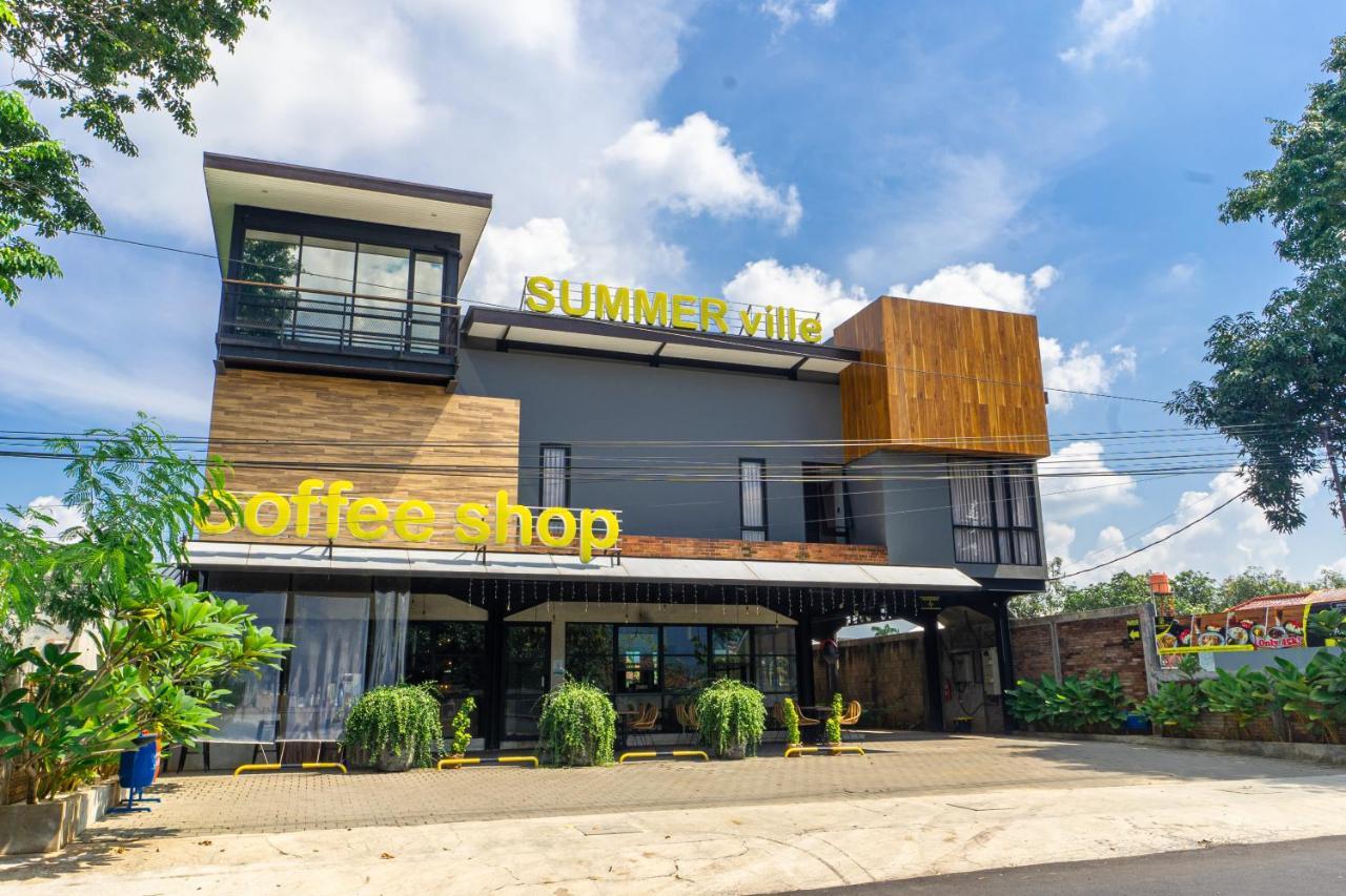Hotel Summerville Majalengka Exterior foto